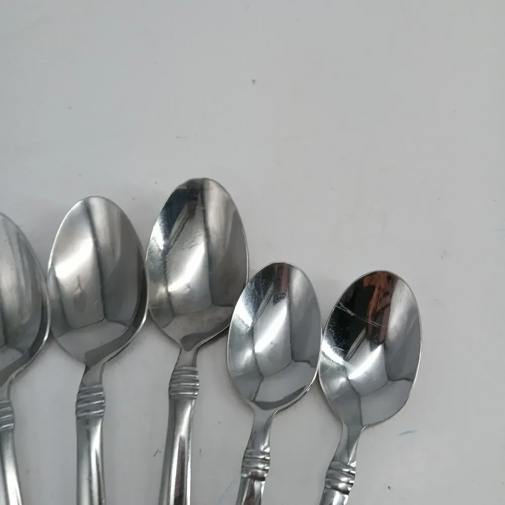 7X Spns Oneida Banbury Pattern Spoons Stainless Steel Flatware Table Teaspoons